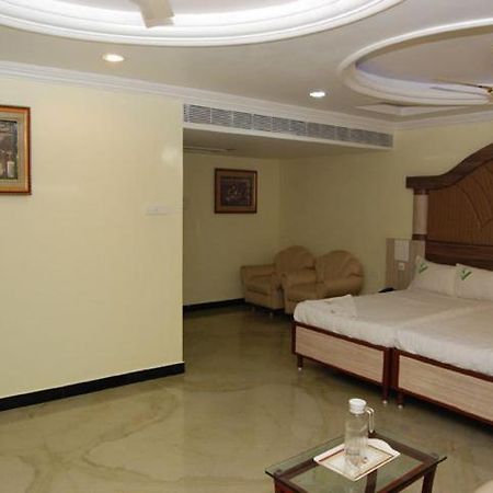 Shri Perumal Inn Puduččéri Exteriér fotografie